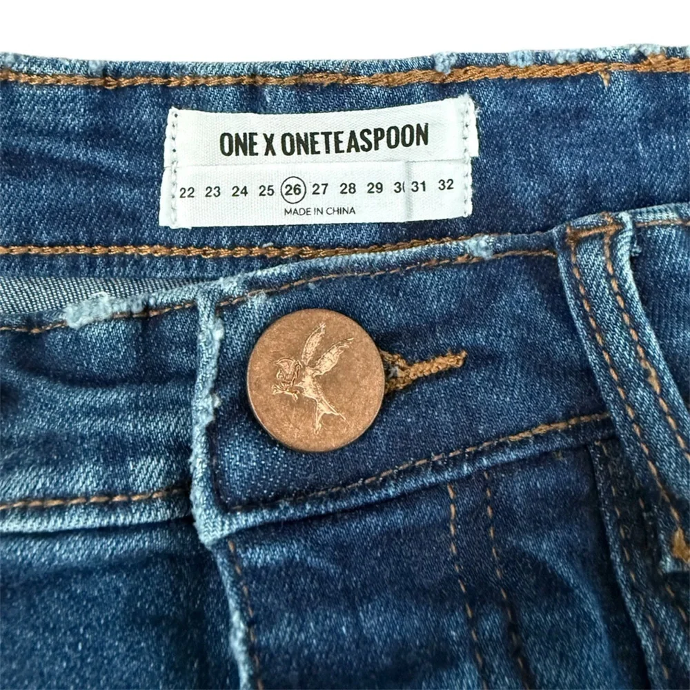 One Teaspoon Lovers Distressed Low Waist Button Fly Jean‎ Shorts - Size 26 - NWT - Picture 4 of 10